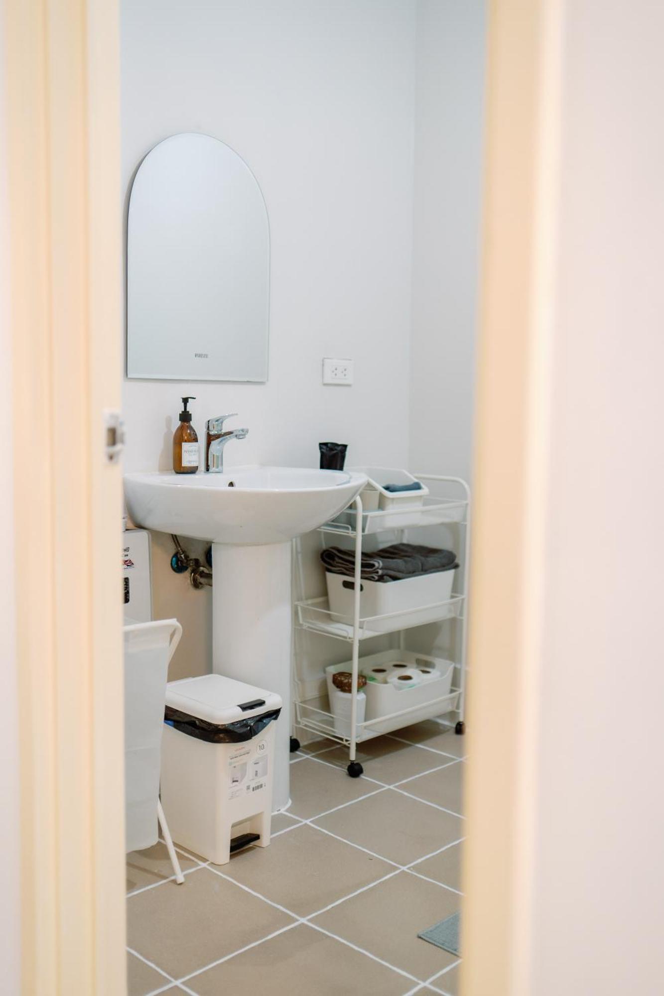 Cozy 2-Bedroom At South Of Market Soma Bgc Near Sm Aura, Market! Market! & Bonifacio High Street Taguig Exterior photo